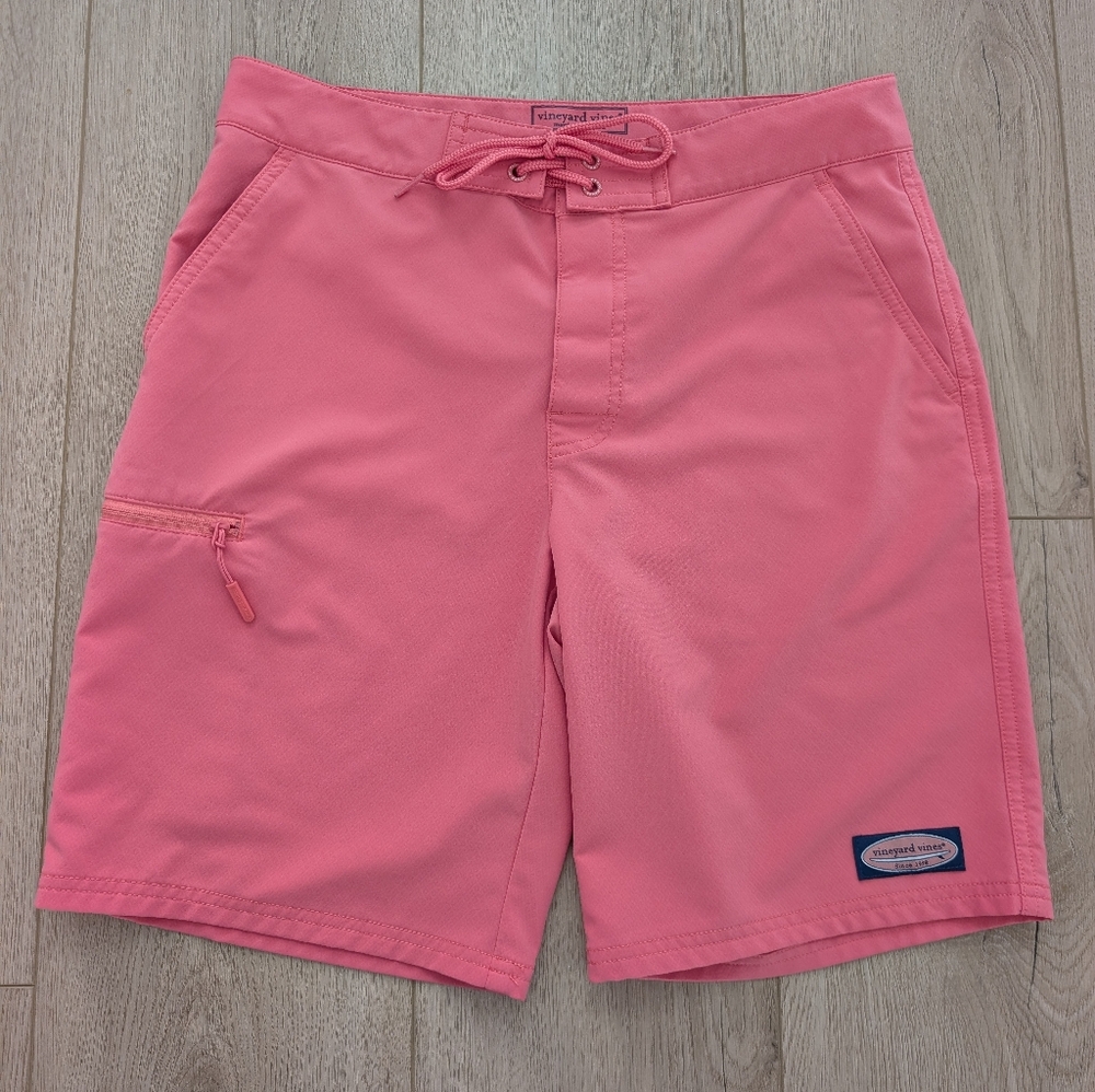 Vineyard Vines Men's Performance Board Shorts 9" Inseam